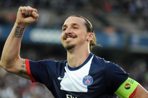 kaiyun体育app-英超争夺白热化：每场都精彩绝伦！，英超热刺别名白百何